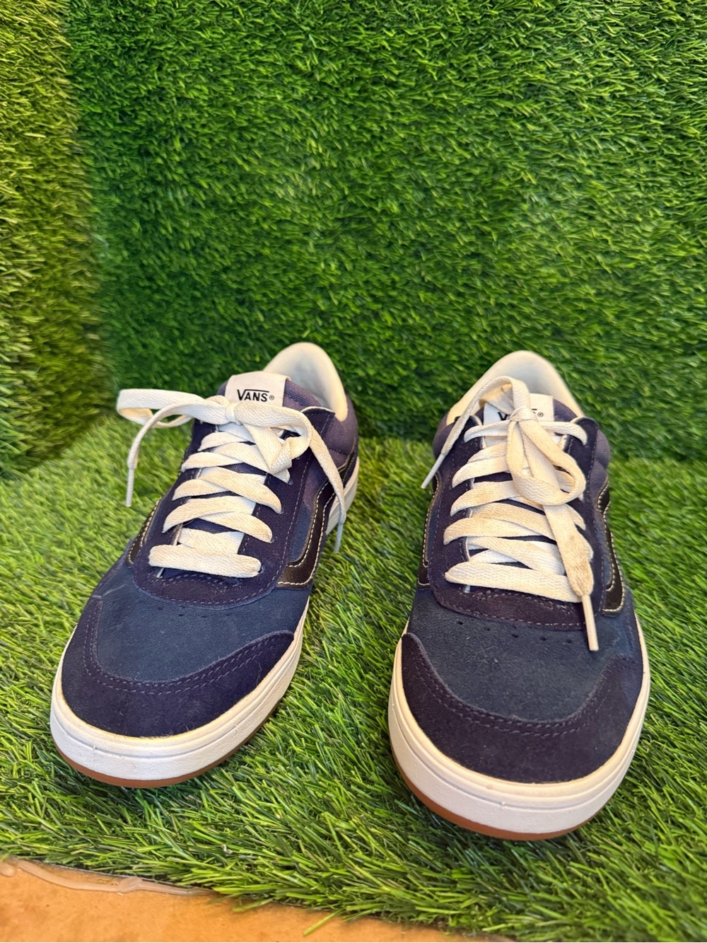 Vans unisex CRUZE Too Navy and White Suede Low-Top Sneakers m 8 w 9.5